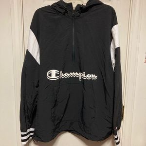 Champion brand 🥊 windbreaker 1/4 zip light jacket